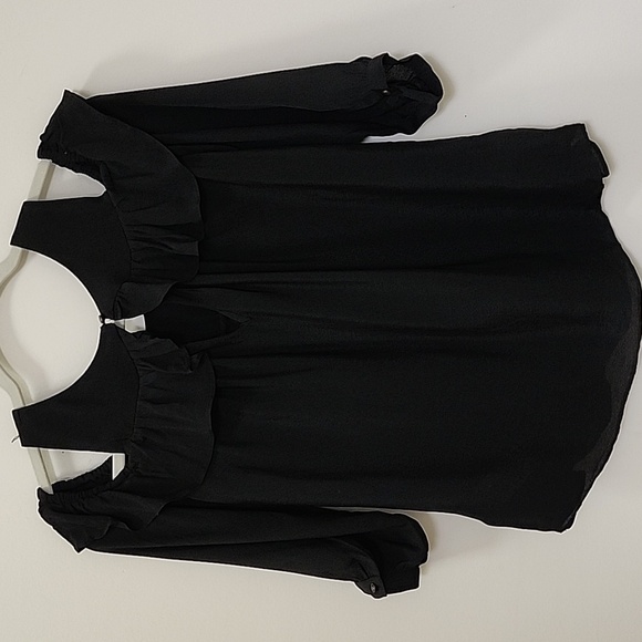 Anthro MAEVE RUFFLE COLD SHOULDER CUT OUT LIGHTWEIGHT BLACK DRESSY BLOUSE SIZE 2 - Picture 9 of 15